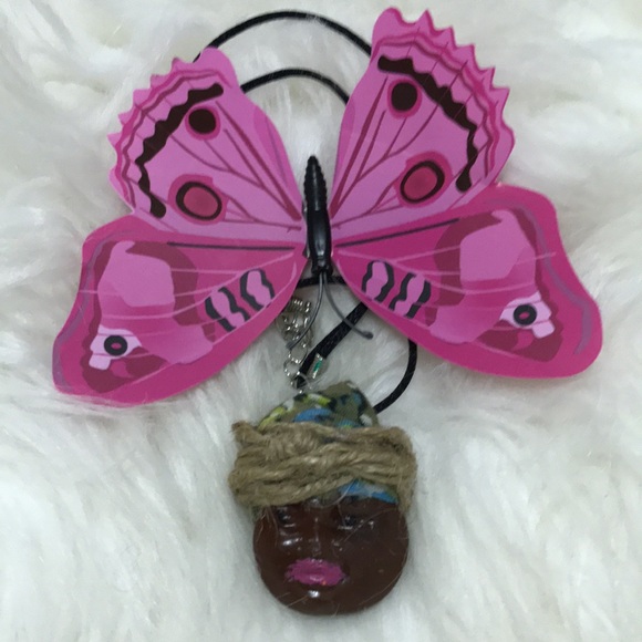 African Handmade Necklace - Picture 12 of 17